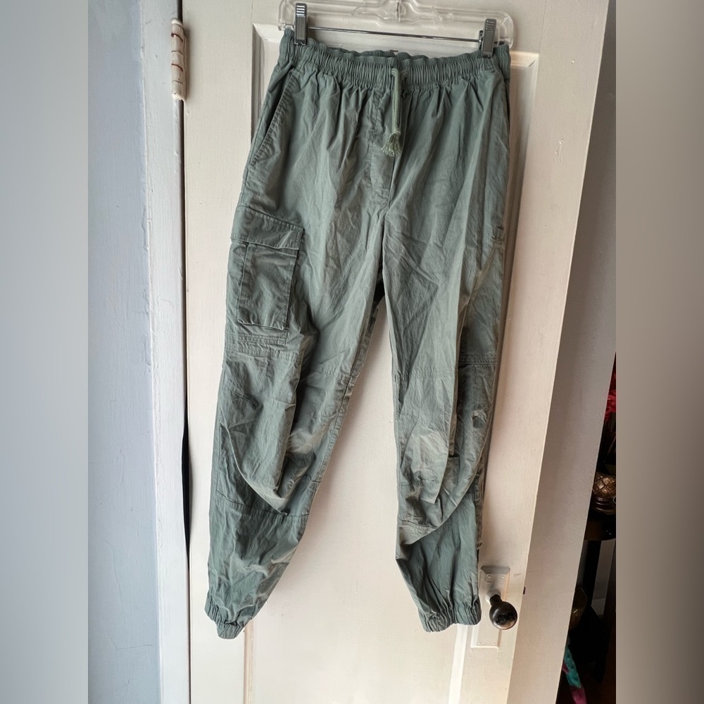 Sweaty Betty Quinn Cargo Ankle Pants Joggers M - Picture 8 of 10